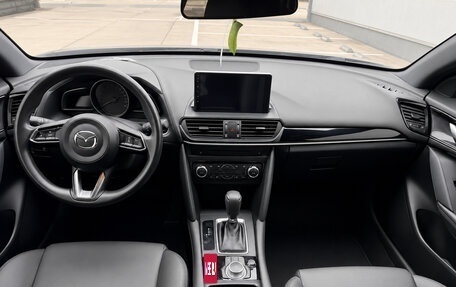 Mazda CX-4, 2023 год, 2 105 000 рублей, 10 фотография