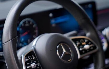 Mercedes-Benz GLB, 2022 год, 2 380 000 рублей, 9 фотография