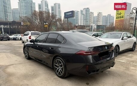 BMW 5 серия, 2024 год, 6 150 000 рублей, 4 фотография