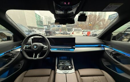 BMW 5 серия, 2024 год, 6 150 000 рублей, 16 фотография