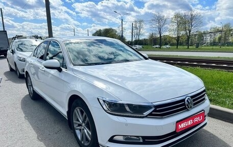 Volkswagen Passat B8 рестайлинг, 2017 год, 1 700 000 рублей, 1 фотография