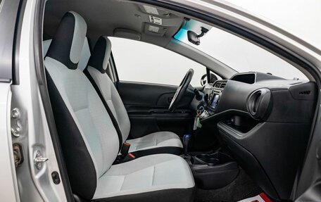 Toyota Prius c I, 2016 год, 1 245 000 рублей, 7 фотография