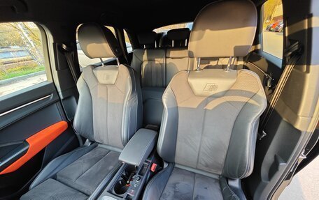 Audi Q3, 2018 год, 3 825 000 рублей, 8 фотография