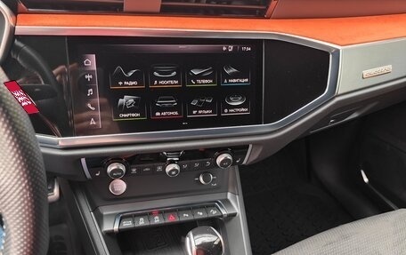 Audi Q3, 2018 год, 3 825 000 рублей, 11 фотография