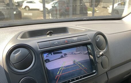 Volkswagen Amarok I рестайлинг, 2011 год, 1 529 000 рублей, 16 фотография