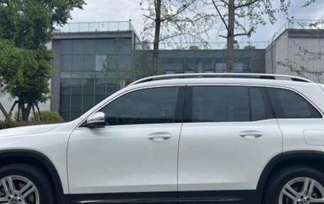 Mercedes-Benz GLB, 2022 год, 2 400 000 рублей, 4 фотография