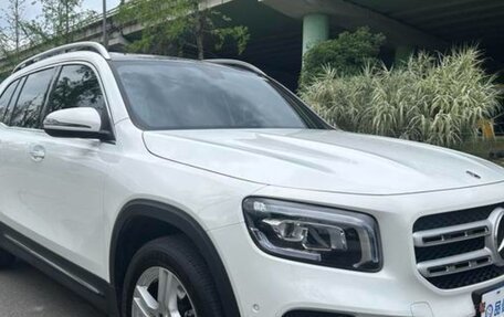 Mercedes-Benz GLB, 2022 год, 2 400 000 рублей, 2 фотография