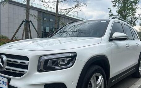 Mercedes-Benz GLB, 2022 год, 2 400 000 рублей, 3 фотография