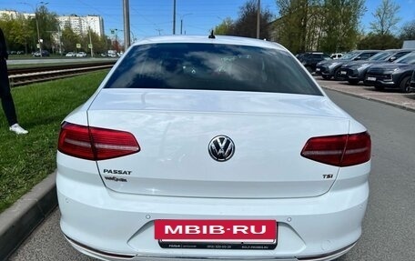 Volkswagen Passat B8 рестайлинг, 2017 год, 1 700 000 рублей, 4 фотография