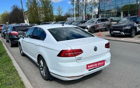 Volkswagen Passat B8 рестайлинг, 2017 год, 1 700 000 рублей, 5 фотография