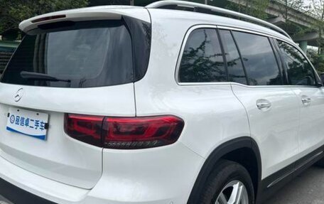 Mercedes-Benz GLB, 2022 год, 2 400 000 рублей, 7 фотография