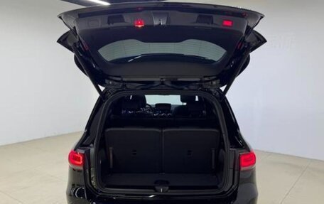 Mercedes-Benz GLB, 2022 год, 2 350 000 рублей, 9 фотография