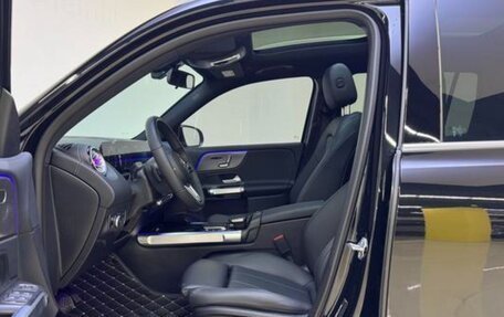 Mercedes-Benz GLB, 2022 год, 2 350 000 рублей, 13 фотография