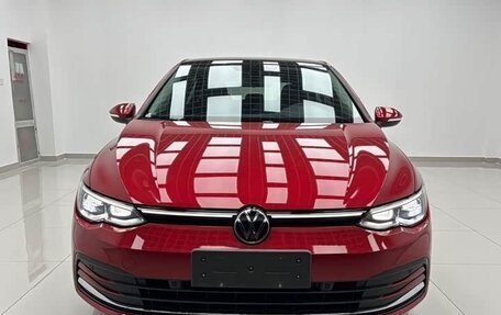Volkswagen Golf VIII, 2023 год, 1 870 010 рублей, 2 фотография