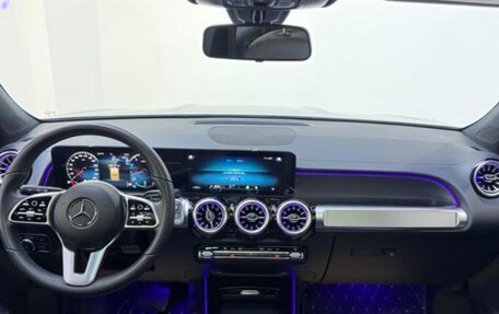 Mercedes-Benz GLB, 2022 год, 2 350 000 рублей, 10 фотография
