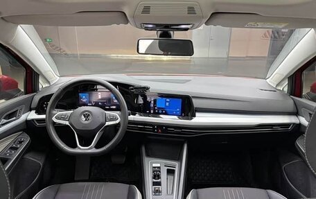 Volkswagen Golf VIII, 2023 год, 1 870 010 рублей, 10 фотография