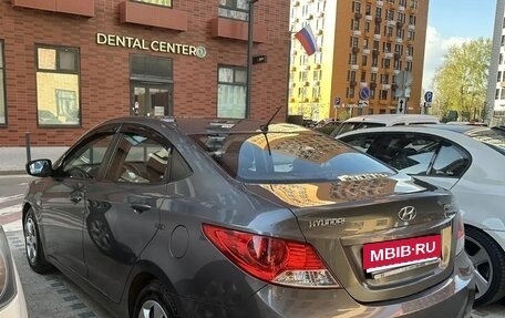 Hyundai Solaris II рестайлинг, 2011 год, 895 000 рублей, 1 фотография