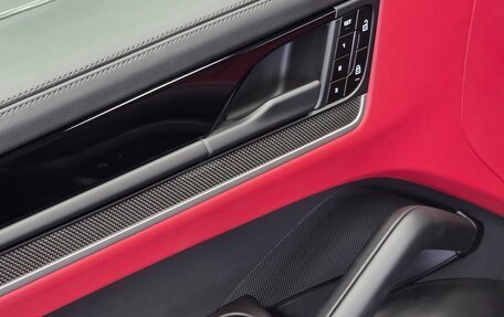 Porsche Cayenne III, 2024 год, 17 990 000 рублей, 12 фотография