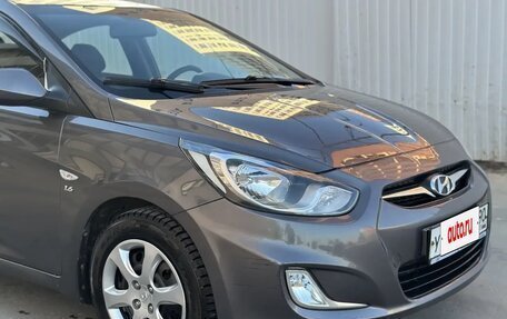 Hyundai Solaris II рестайлинг, 2011 год, 895 000 рублей, 15 фотография