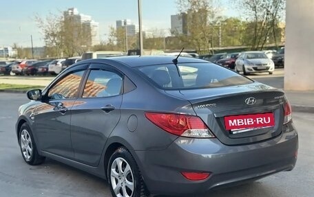 Hyundai Solaris II рестайлинг, 2011 год, 895 000 рублей, 10 фотография