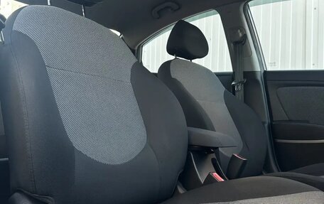 Hyundai Solaris II рестайлинг, 2011 год, 895 000 рублей, 22 фотография