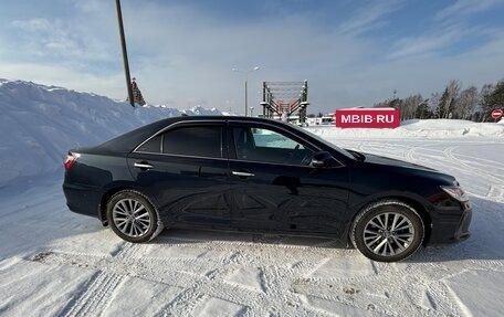 Toyota Camry, 2017 год, 2 250 000 рублей, 11 фотография
