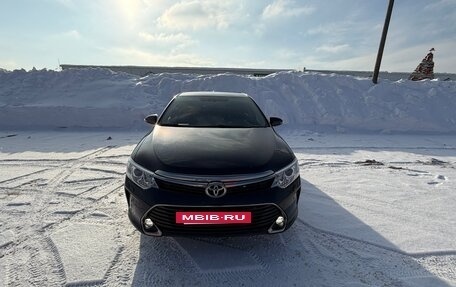 Toyota Camry, 2017 год, 2 250 000 рублей, 12 фотография