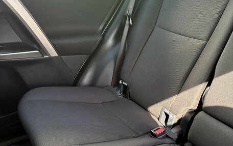 Toyota RAV4, 2018 год, 2 650 000 рублей, 11 фотография