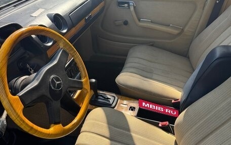 Mercedes-Benz W123, 1983 год, 1 000 000 рублей, 7 фотография