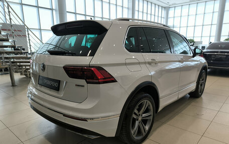 Volkswagen Tiguan II, 2019 год, 3 050 000 рублей, 9 фотография