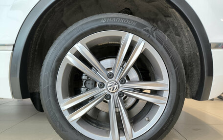 Volkswagen Tiguan II, 2019 год, 3 050 000 рублей, 22 фотография