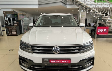 Volkswagen Tiguan II, 2019 год, 3 050 000 рублей, 6 фотография