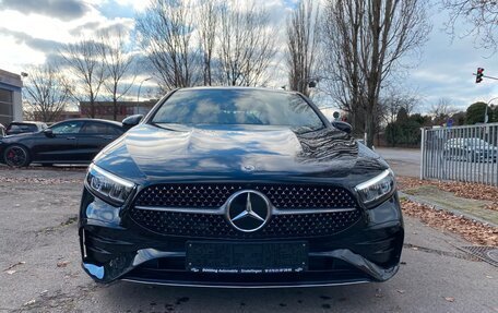 Mercedes-Benz A-Класс, 2024 год, 4 070 000 рублей, 2 фотография
