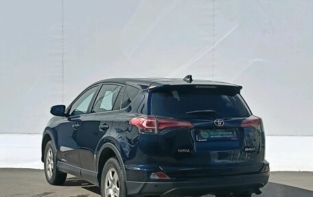 Toyota RAV4, 2019 год, 1 990 000 рублей, 7 фотография