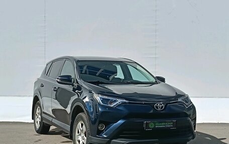Toyota RAV4, 2019 год, 1 990 000 рублей, 3 фотография