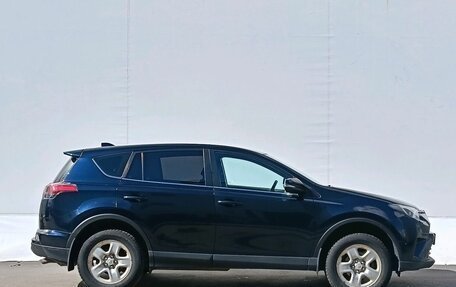 Toyota RAV4, 2019 год, 1 990 000 рублей, 4 фотография