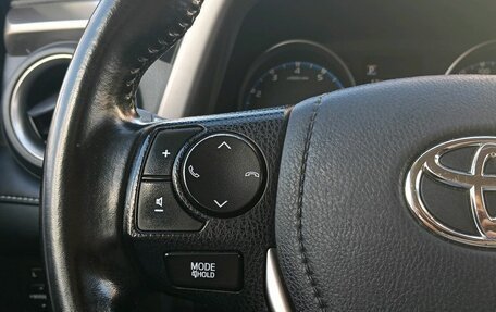 Toyota RAV4, 2019 год, 1 990 000 рублей, 14 фотография