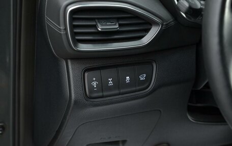Hyundai Santa Fe IV, 2018 год, 2 215 000 рублей, 12 фотография