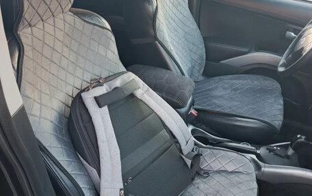 Mitsubishi Outlander III рестайлинг 3, 2011 год, 1 590 000 рублей, 13 фотография