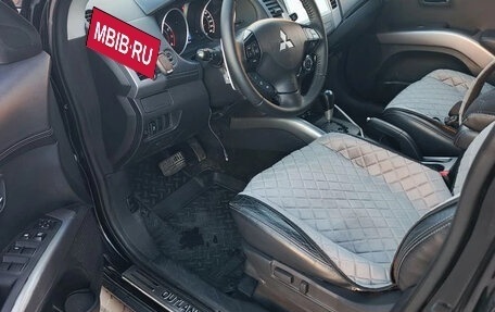 Mitsubishi Outlander III рестайлинг 3, 2011 год, 1 590 000 рублей, 28 фотография