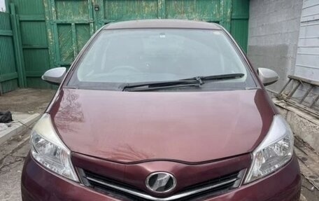 Toyota Vitz, 2014 год, 650 000 рублей, 5 фотография