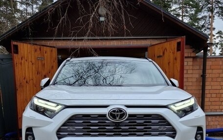 Toyota RAV4, 2022 год, 4 800 000 рублей, 2 фотография