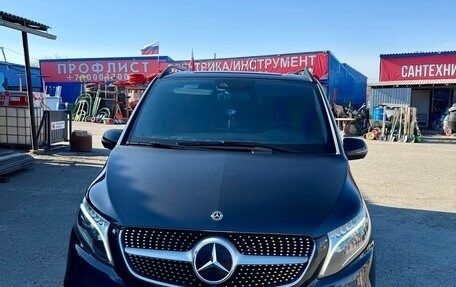 Mercedes-Benz V-Класс, 2020 год, 6 950 000 рублей, 2 фотография