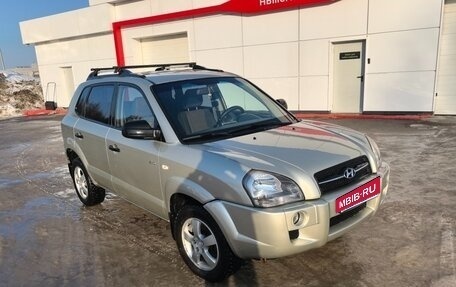 Hyundai Tucson III, 2008 год, 625 000 рублей, 1 фотография