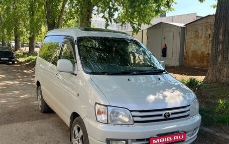 Toyota Town Ace III, 1997 год, 450 000 рублей, 1 фотография