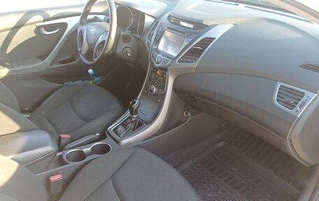 Hyundai Elantra V, 2014 год, 970 000 рублей, 6 фотография