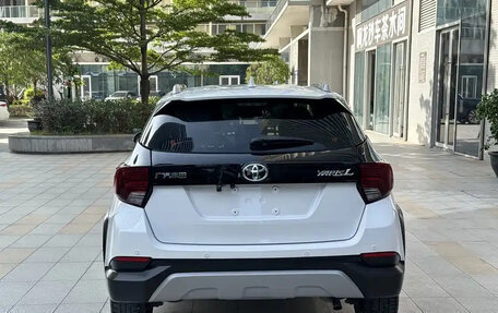 Toyota Yaris XP150 рестайлинг, 2021 год, 970 000 рублей, 6 фотография