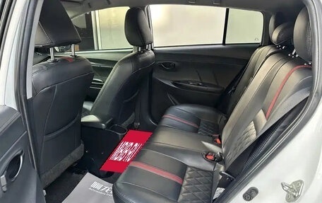 Toyota Yaris XP150 рестайлинг, 2021 год, 970 000 рублей, 17 фотография