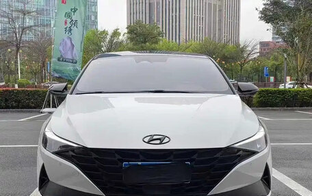 Hyundai Elantra, 2021 год, 1 100 000 рублей, 2 фотография
