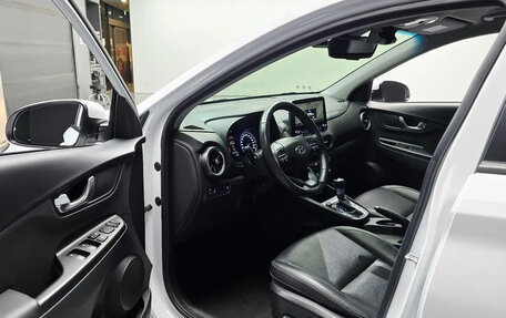 Hyundai Kona I, 2022 год, 1 440 000 рублей, 5 фотография